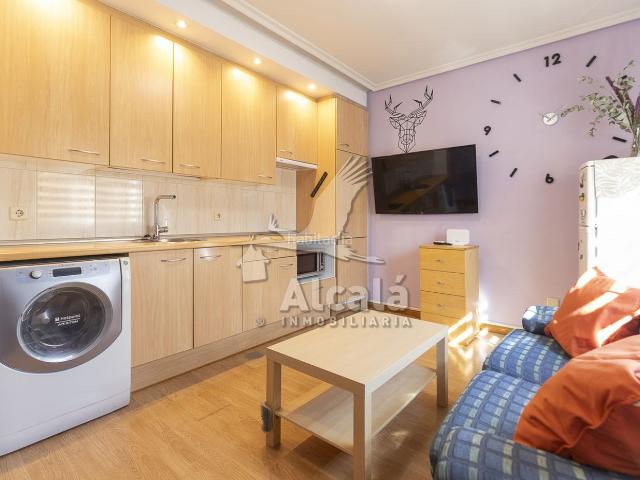 Piso en venta en Alcalá de Henares, Estación Parque O´Donnell. APARTAMENTO ALCALA DE HENARES CON PLAZA DE GARAJE. Pisos Alcalá de.