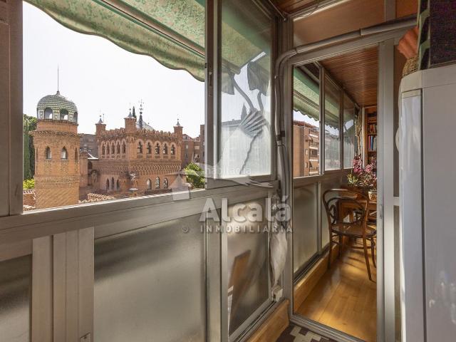 Piso en venta en Alcalá de Henares, Estación Parque O´Donnell. ESPECTACULAR PISO EN PASEO ESTACION CON 4 DORMITORIOS Y TERRAZA EN FRENTE DEL PALACIO LAREDO. Pisos Alcalá de.