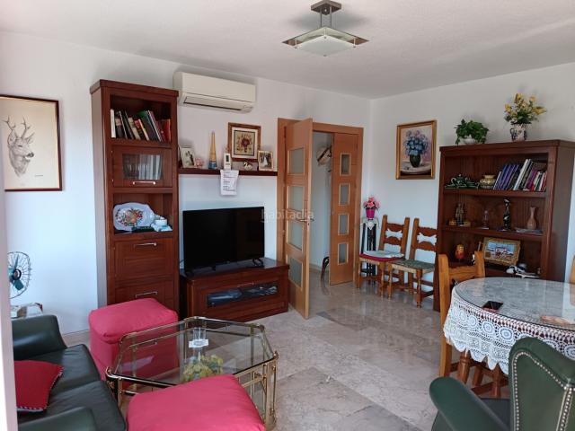 Piso en venta en Alcalá la Real. Piso reformado, calefacción central, aire acondicionado. Pisos Alcalá la.