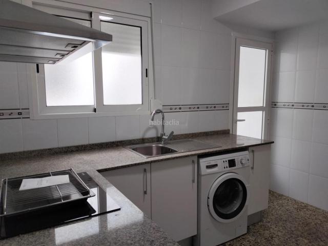 Piso en venta en Alcúdia de Crespins l´. PISO CON 123M2 SEMIREFORMADO 3 HABITACIONES 2 BAÑOS COCINA Y GALERIA. LISTO PARA ENTRAR A VIVIR. Pisos Alcúdia de Crespins.