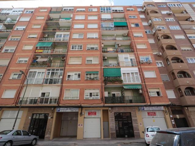 Piso en Venta en Alameda