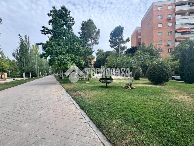 Piso en Venta en Alameda de Osuna