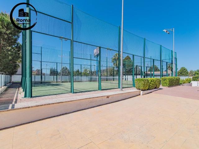 Piso en venta en Albolote. ESPECTACULAR BAJO CON PATIO PRIVADO DE 60 M² EN URBANIZACIÓN CON PISCINAS Y PÁDEL. Pisos.