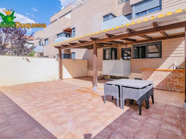 Piso en venta en Albolote. Piso en PLANTAJARDIN patio privado de 72 m2, piscinas, padel, etc. Pisos.