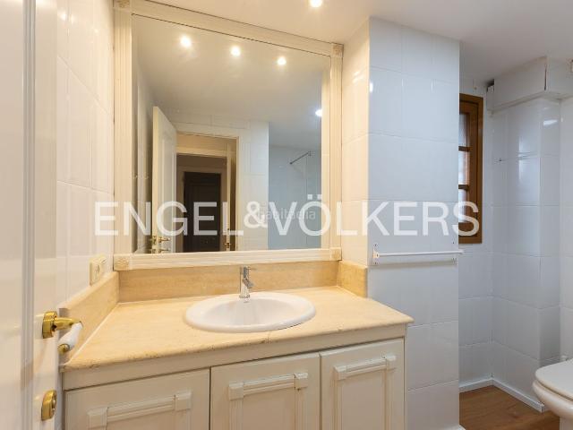 Piso en venta en Alboraya, Port Saplaya. Vivir en la Pequeña Venecia luminosidad y confort en Port Saplaya. Pisos.