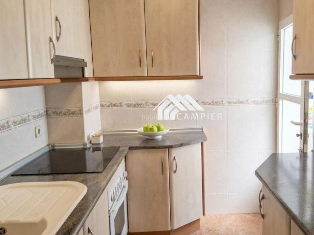 Piso en venta en Albacete, Carretas Pajarita. Piso con garaje en Centro de Albacete. Pisos.