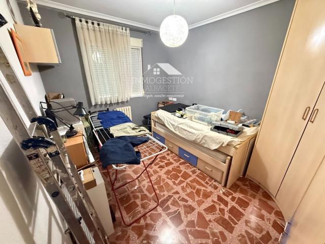 Piso en venta en Albacete, Carretas Pajarita. PISO DE 4 DORMITORIOS, TRASTERO Y GARAJE EN EL CENTRO DE ALBACETE. Pisos.
