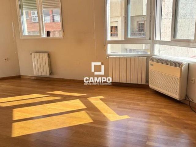 Piso en venta en Albacete, Centro