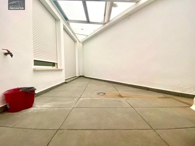 Piso en venta en Albacete, Centro. Grupo la Noria VENDE piso muy CENTRICO completamente AMUEBLADO con Plaza de Garaje y Patio. 3 Dormitorios, 2 Baños completos. Pisos.