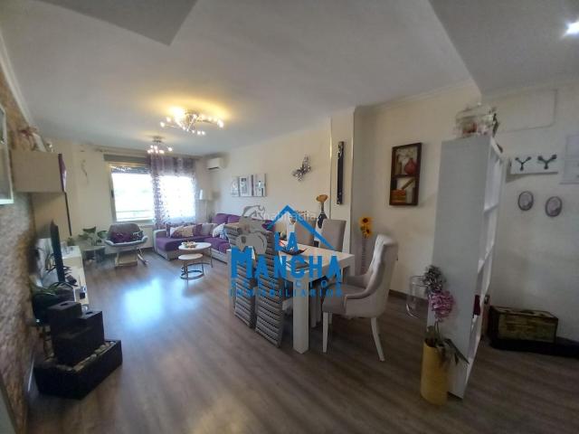 Piso en venta en Albacete, Estación. 296.000 INMOBILIARIA LA MANCHA VENDE PISO SEMINUEVO EN ZONA PUENTE DE MADERA DE ALBACETE. Pisos.