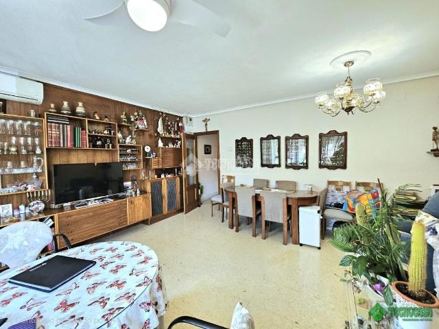 Piso en venta en Albacete, Hospital. Piso en venta en Albacete. Pisos.