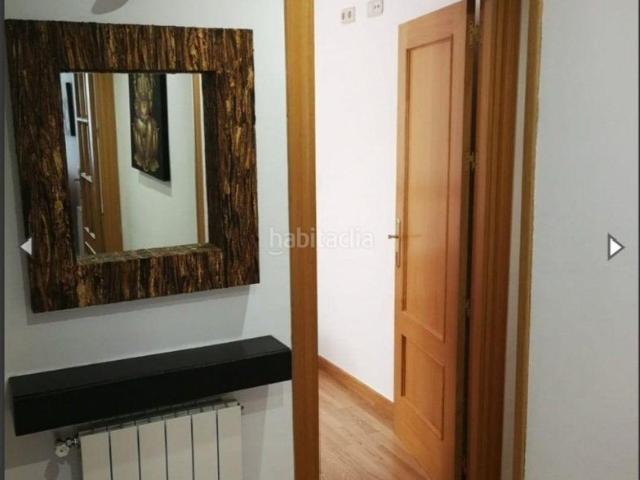 Piso en venta en Albacete, Industria. INMOBILIARIA TEJARES VENDE PISO CON GARAJE ZONA INDUSTRIA. Pisos.