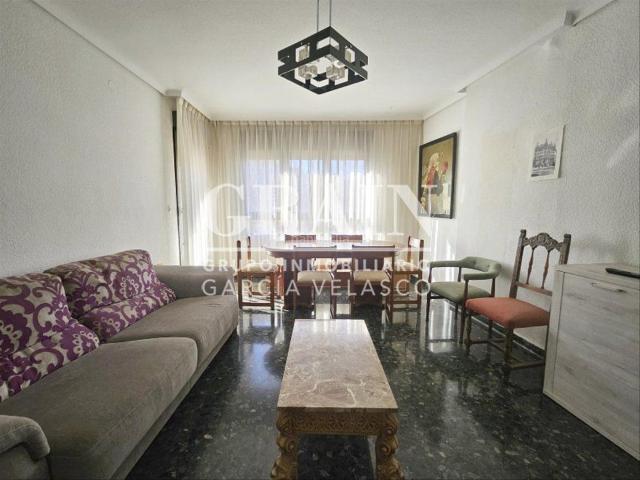 Piso en venta en Albacete, San Antonio Abad. Piso en venta en Parque Lineal, 4 dormitorios. Pisos.