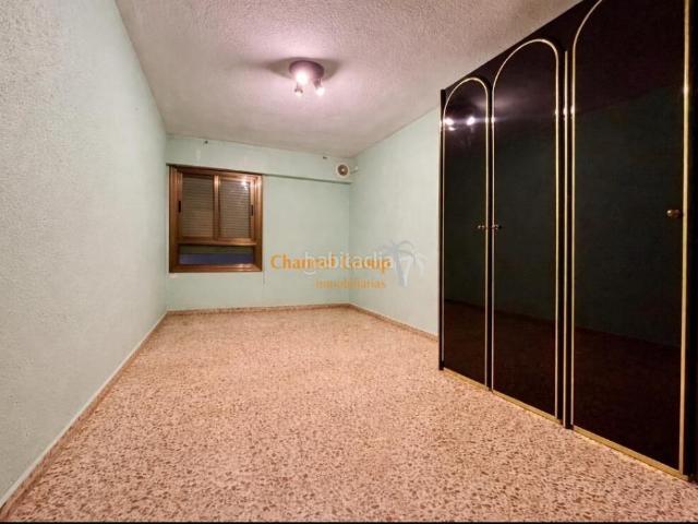 Piso en venta en Algorfa. SE VENDE VIVIENDA ZONA CAROLINAS ALTA, JUNTO MERCADO ! ALICANTE !. Pisos.