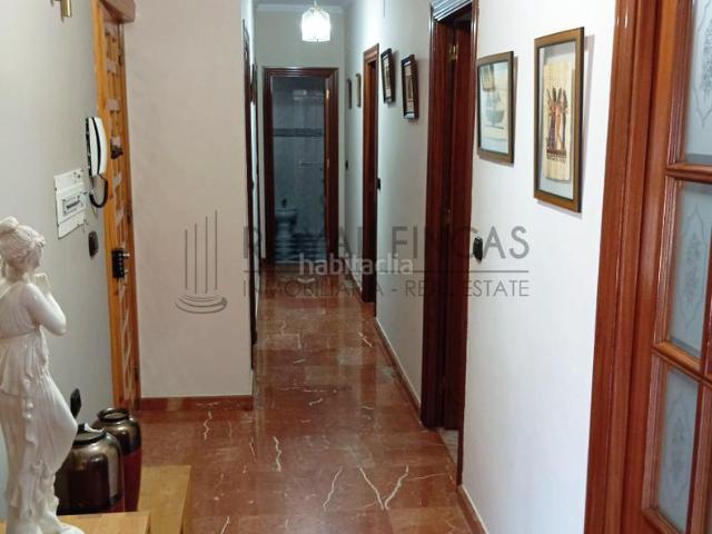 Piso en venta en Algarinejo. Pisos.