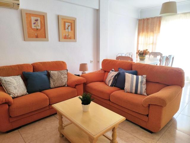 Piso en venta en Algeciras, Bajadilla Fuente Nueva. SE VENDE PISO CON PLAZA DE GARAJE, 4 DORMITORIO Y 2 BAÑOS JUNTO INSTITUTO ISLA VERDE. Pisos.