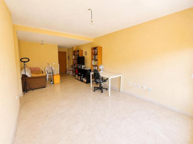 Piso en venta en Algeciras, Casco Antiguo. PISO 3 DORMITORIOS CON PLAZA DE GARAJE ZONA HOTEL CRISTINA. Pisos.