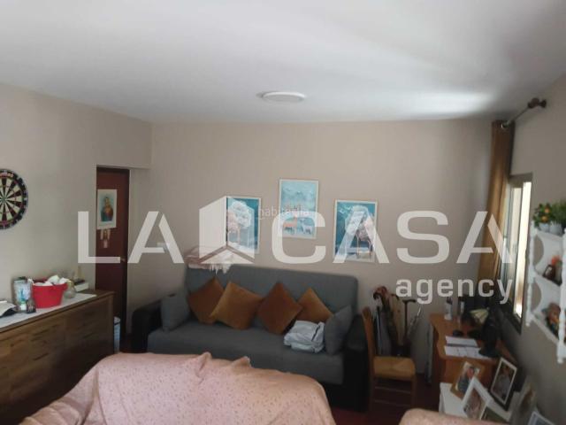 Piso en venta en Algeciras, Casco Antiguo. Piso de 95 m con 2 dormitorios y balcón en Algeciras. Pisos.