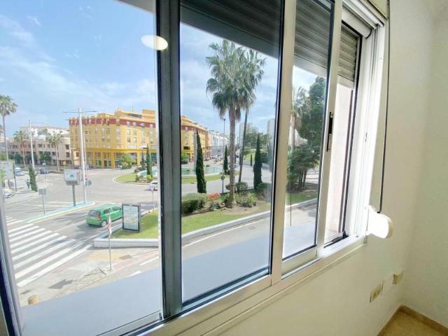 Piso en venta en Algeciras, San Bernabé