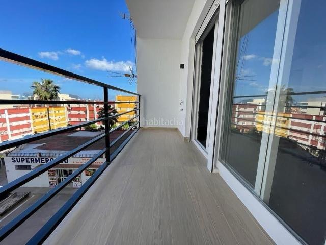 Piso en venta en Algeciras, San Bernabé. Piso completamente reformado en Las Colinas. Pisos.