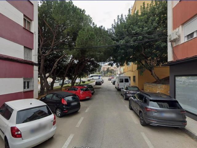 Piso en venta en Algeciras, San Bernabé. Piso en Algeciras, Cádiz. Activo inmobiliario SIN POSESIÓN, NO SE PUEDE VISITAR. Pisos.