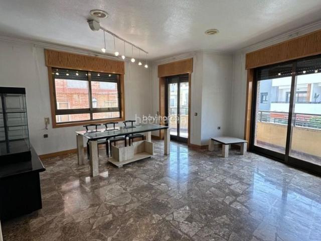 Piso en venta en Alhama de Murcia, Alhama de Murcia Ciudad. Piso amplio en venta en el centro de Alhama de Murcia con garaje y trastero. Pisos Alhama de.
