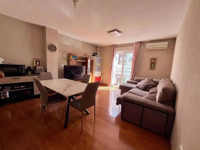 Piso en Venta en Alhendín