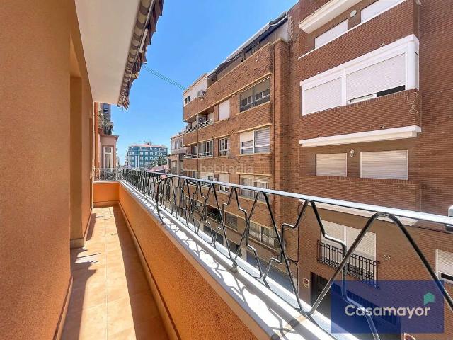 Piso en venta en Alicante, Mercado. ATENCIÓN INVERSORES! OPORTUNIDAD DE ORO EN EL CORAZÓN DE ALICANTE. Pisos.