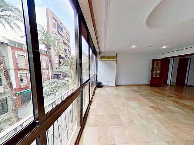 Piso en venta en Alicante, Mercado. Pisos.