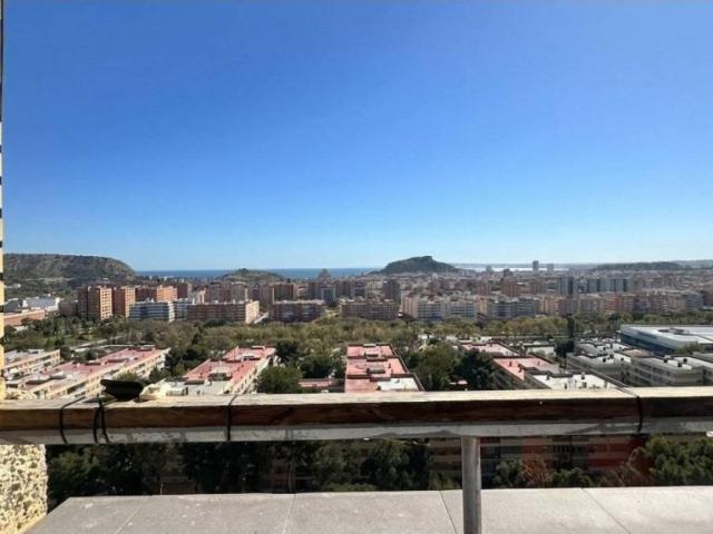 Piso en Venta en Alicante Alacant