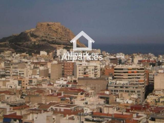 Piso en Venta en Alicante Alacant