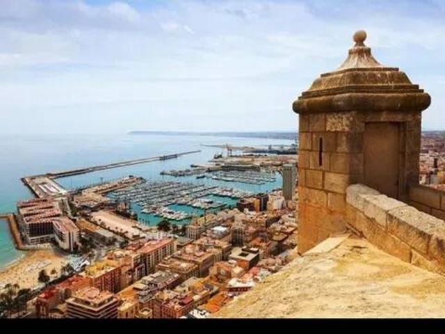 Piso en Venta en Alicante Alacant
