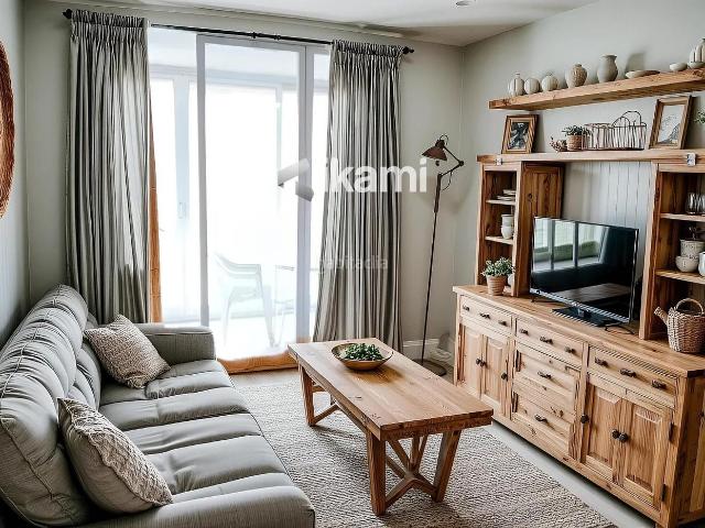 Piso en venta en Alicante, Albufereta. Piso con potencial para reformar. Pisos.