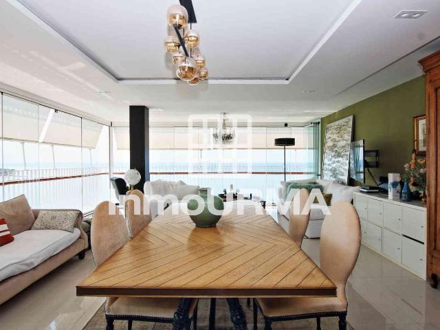 Piso en venta en Alicante, Albufereta. Piso en la Albufereta en primera línea de playa. Pisos.