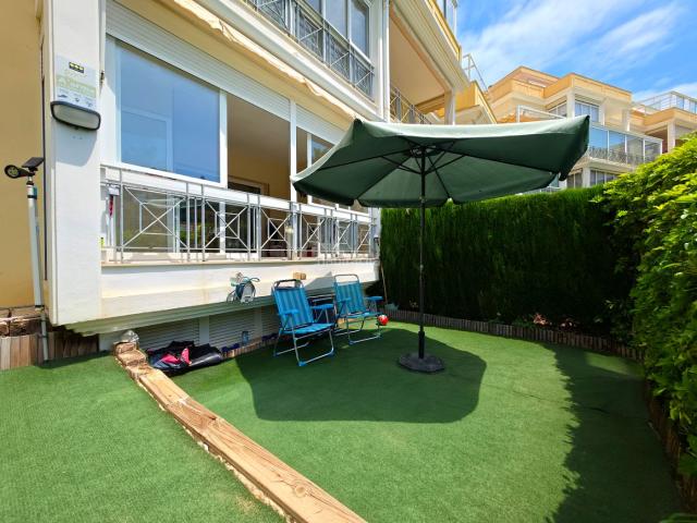 Piso en venta en Alicante, Alicante Golf. PLANTA BAJA CON JARDÍN PRIVADO Y TERRAZA. Pisos.
