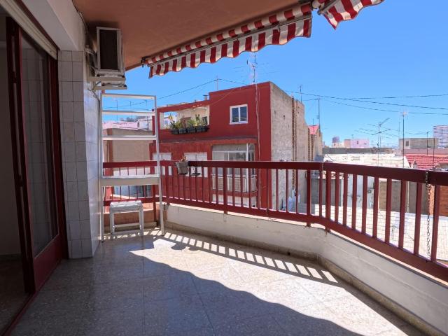 Piso en venta en Alicante Alicante