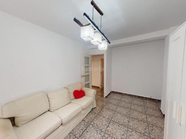Piso en venta en Alicante, Alipark. Piso luminoso de 3 habitaciones y balcón en excelente ubicación. Pisos.