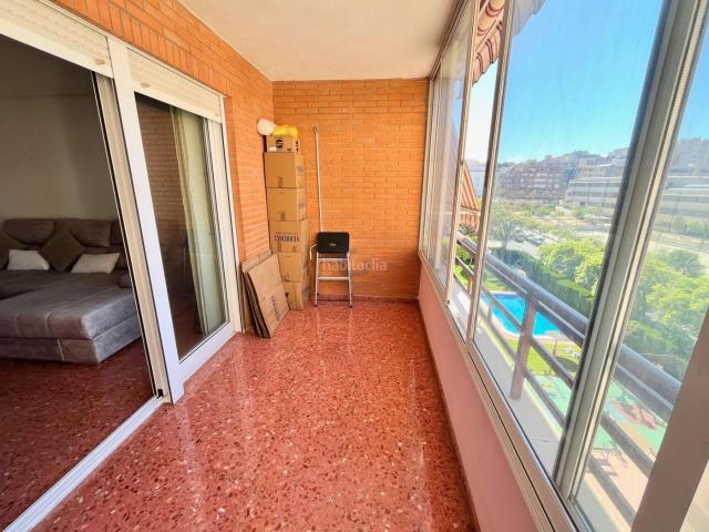 Piso en venta en Alicante, Altozano Conde Lumiares. OPORTUNIDAD EN ZONA HOSPITAL GENERALURBANIZACION CON PISCINA HAZ TU OFERTA. Pisos.