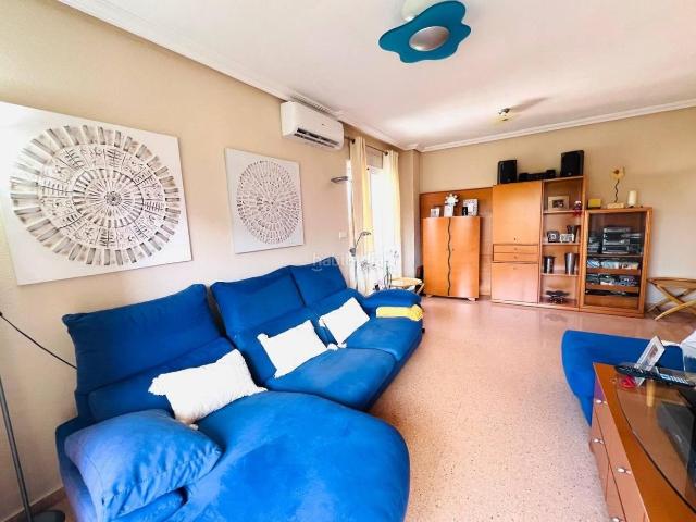 Piso en venta en Alicante, Altozano Conde Lumiares. Amplia vivienda VPO con garaje y trastero en la zona Cerámica Gran Vía. Pisos.