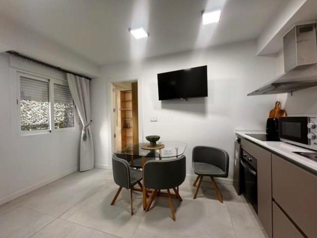 Piso en venta en Alicante, Barrio del Centro. Oportunidad de inversión en el centro de Alicante!. Pisos.