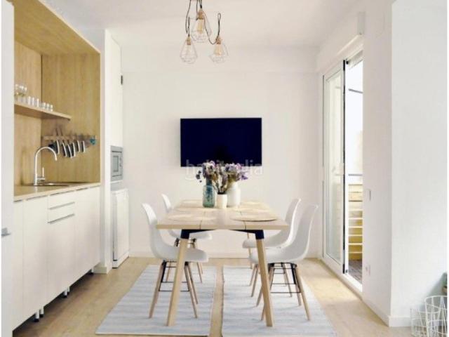 Piso en venta en Alicante, Barrio del Centro. OPORTUNIDAD ÚNICA EN EL CORAZÓN DE ALICANTE HOSTEL EN PLENO FUNCIONAMIENTO, RENTABLE Y CON ALMA. Pisos.