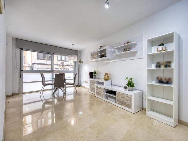 Piso en venta en Alicante, Barrio del Centro. AMPLIA VIVIENDA EN PLENO CENTRO CON PATIO PRIVADO LISTA PARA ENTRAR A VIVIR!. Pisos.