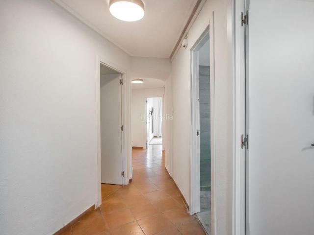 Piso en venta en Alicante, Barrio del Centro. Céntrico piso con opción de inversión!. Pisos.