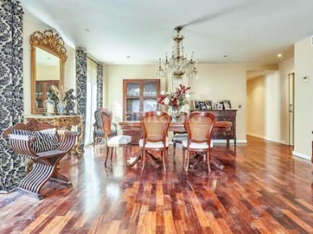 Piso en venta en Alicante, Barrio del Centro. Excelencia y Exclusividad en Calle Bazán El refugio urbano que redefine el lujo en Alicante. Pisos.