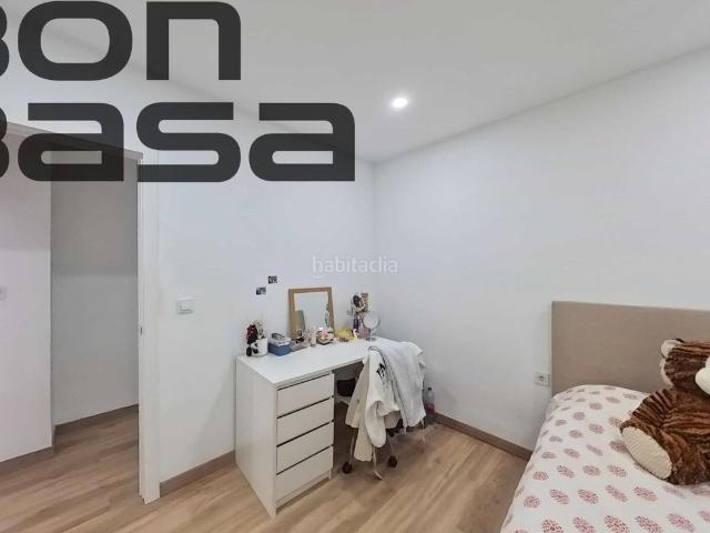 Piso en venta en Alicante, Barrio del Centro. PISO CON PROYECTO DE PENSIÓN EN LA RAMBLA. Pisos.
