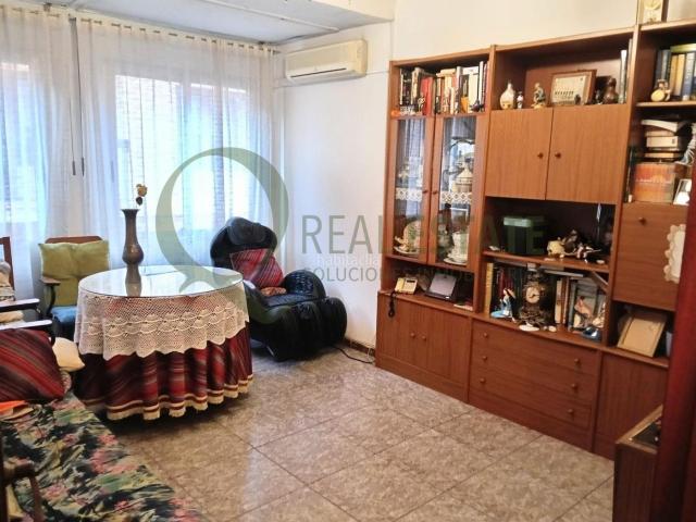 Piso en venta en Alicante, Barrio del Centro. Piso en el Centro de Alicante. Pisos.