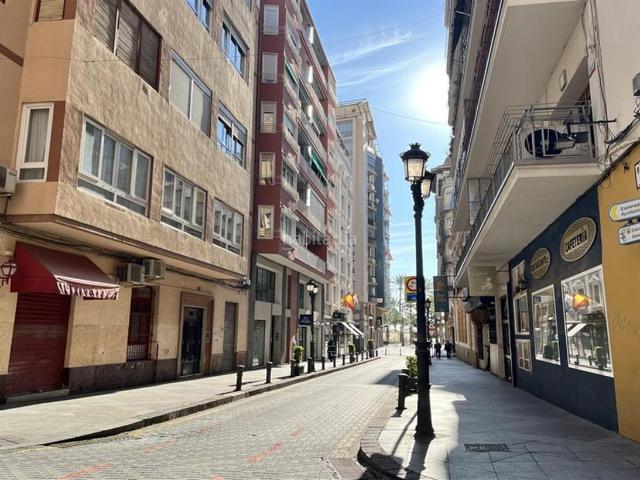 Piso en venta en Alicante, Barrio del Centro. Pisos.