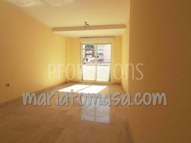 Piso en venta en Alicante, Barrio del Centro. Pisos.