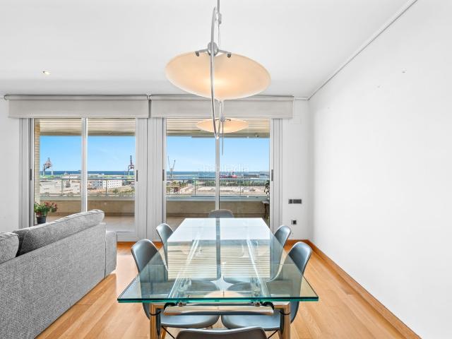 Piso en venta en Alicante, Benalúa. AMPLIO PISO CON VISTAS AL MAR. Pisos.