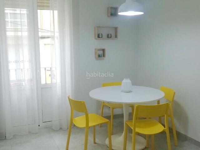 Piso en venta en Alicante, Benalúa. Piso de inversión en el barrio de Benalúa, Alicante Ya alquilado, rentabilidad inmediata. Pisos.